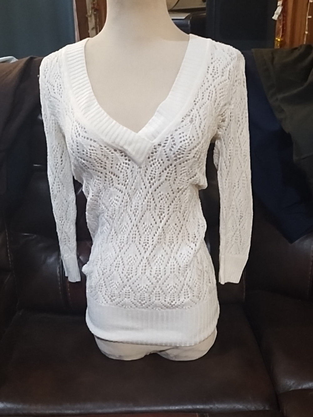 White House Black Market White Open‑Knit V‑Neck Sweater